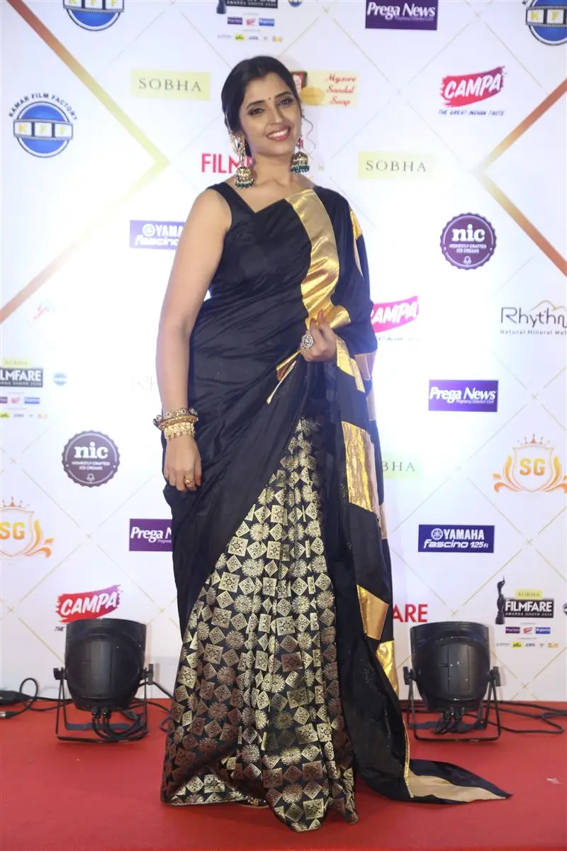 Telugu Anchor Syamala at 69th SOBHA Filmfare Awards South 2024